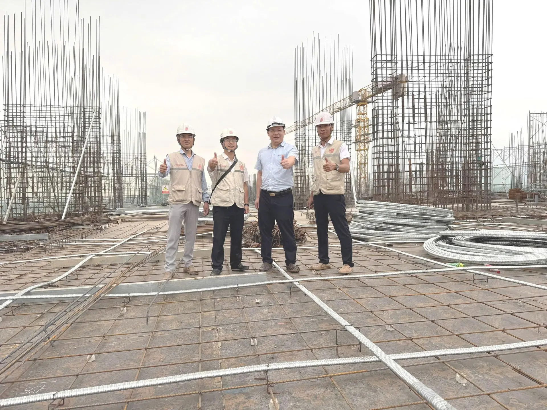 Dự án CT-01 Hòa Lạc hoàn thành kết cấu sàn dầm chuyền — Tổng Giám đốc kiểm tra hiện trường